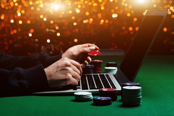 Mega Sevens di perangkat mobile dengan antarmuka responsif dan kontrol yang mudah diakses
